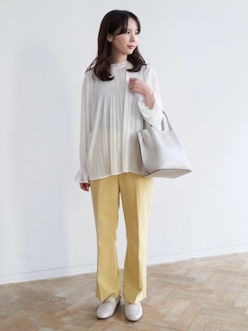 「アイテム（パンツ、イエロー系）」を使った、momiさん（レディース・157cm）の冬コーディネート