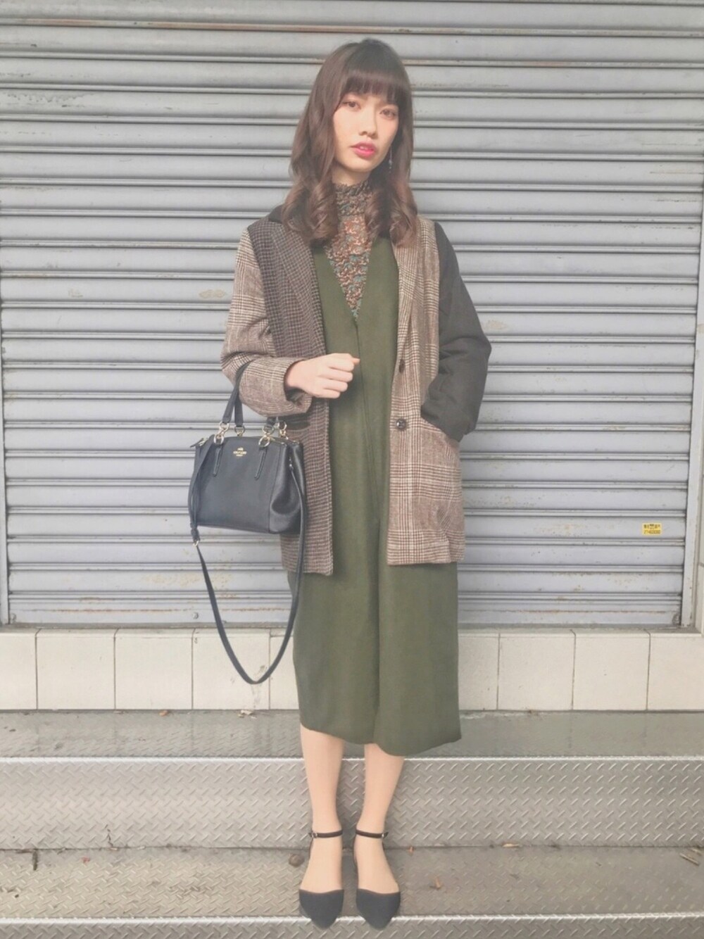 「オトナ女子、ワンピース、スーツジャケット、グリーン、ブラウン」｜「oh! my girlのアイテム（ワンピース/ドレス、グリーン系）」を使った、。さん（レディース・175cm）の春コーディネートの1枚目の写真