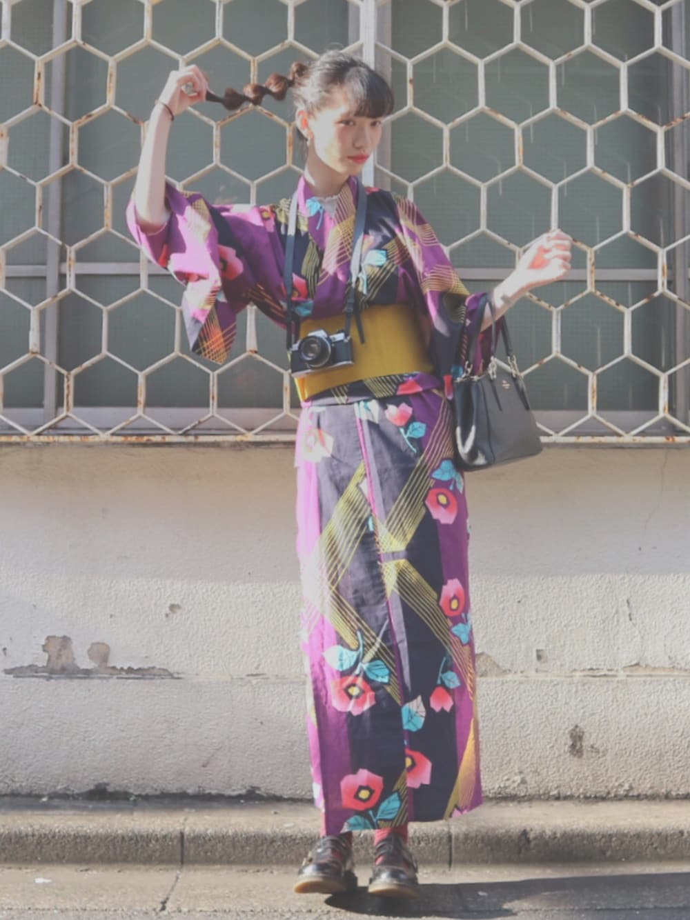 「浴衣、浴衣女子、浴衣コーデ、レトロ、レトロ浴衣、パープル、Dr.Martens、古着、お祭り、花火大会」｜「古着のアイテム（浴衣、パープル系）」を使った、。さん（レディース・175cm）の夏コーディネートの1枚目の写真