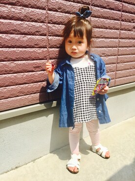 「アイテム（シャツワンピース）」を使った、R i iさん（キッズ・80cm）の春コーディネート