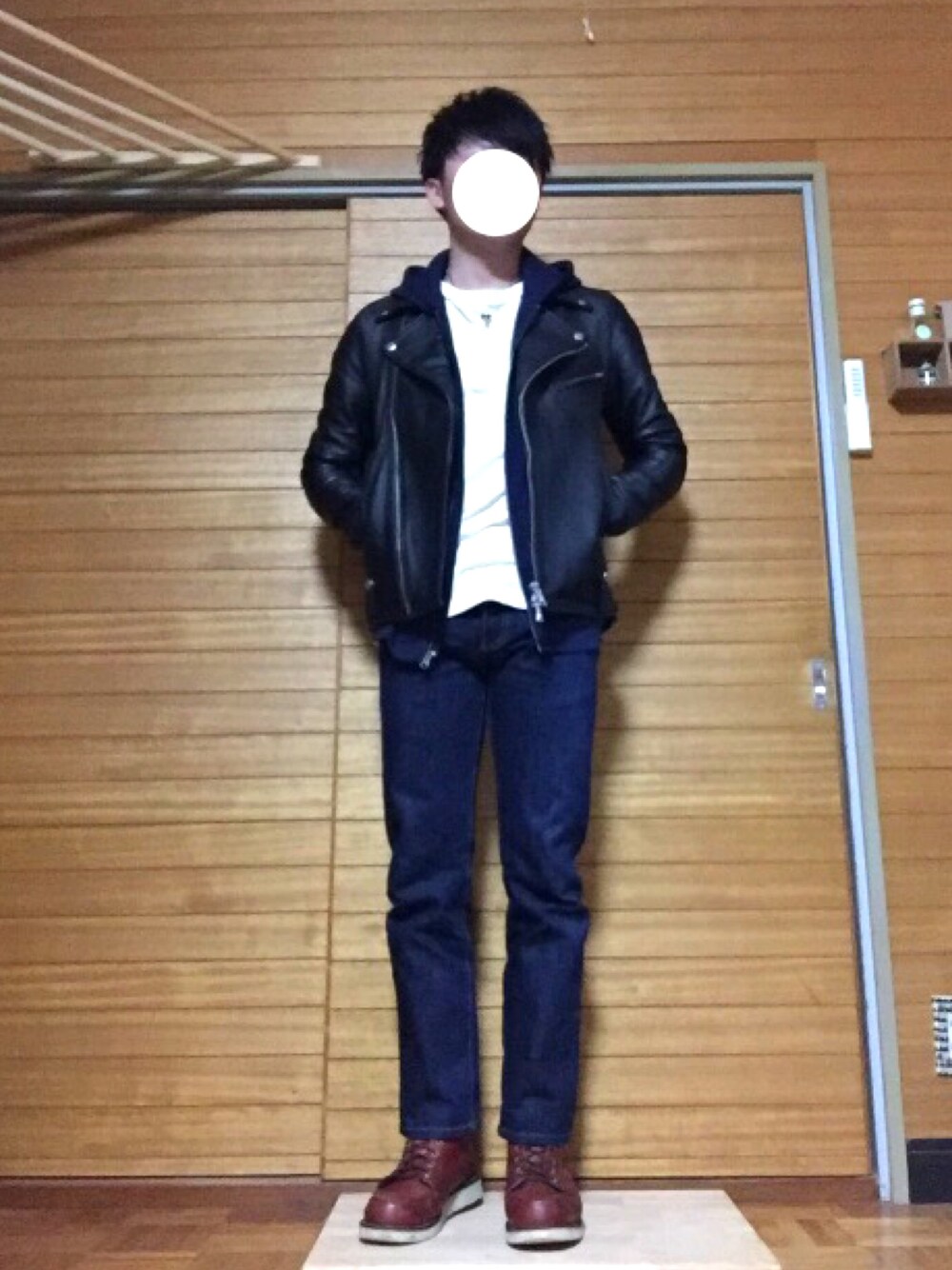 「オトナカジュアル、アメカジ、大人コーデ、ライダース、パーカー、デニム、Levi's、ブーツ、ドラフトリーバイス」｜「FREAK'S STOREの‐2016AW‐ シープレザー ダブルライダースジャケット （ライダースジャケット、ブラック系）」を使った、ぬまやんさん（メンズ・168cm）の冬コーディネートの1枚目の写真