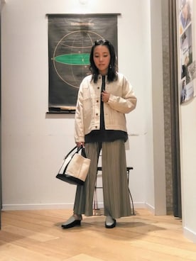 「プリーツ」｜「アイテム（ブルゾン）」を使った、ルクールブランくずはモール店スタッフさん（レディース・154cm）の冬コーディネート