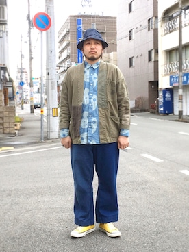 「アイテム（スニーカー、イエロー系）」を使った、yoheiさん（メンズ・175cm）の冬コーディネート