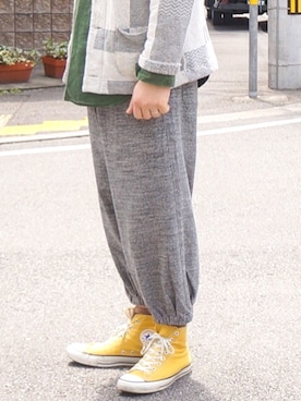 「アイテム（スニーカー、イエロー系）」を使った、yoheiさん（メンズ・175cm）の春コーディネート