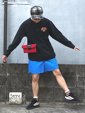 「アイテム（スニーカー、ブラック系）」を使った、yoheiさん（メンズ・175cm）の春コーディネート