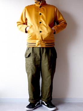 「アイテム（スカジャン、ゴールド系）」を使った、yoheiさん（メンズ・175cm）の秋コーディネート
