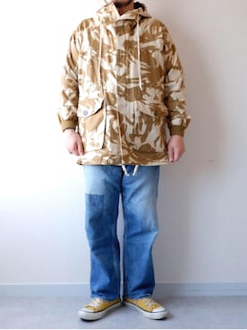 「アイテム（スニーカー、イエロー系）」を使った、yoheiさん（メンズ・175cm）の冬コーディネート