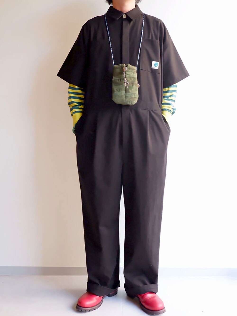「オールインワン、つなぎ、今日のコーデ、今日の服、オーバーサイズ、ブラック、はるコーデ」｜「elephantのアイテム（つなぎ/オールインワン、ブラック系）」を使った、yoheiさん（メンズ・175cm）の春コーディネートの1枚目の写真
