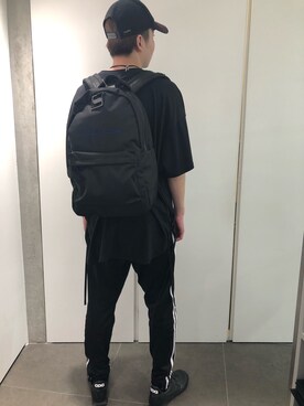 Yohji Yamamotoのバックパック/リュックを使った人気ファッション