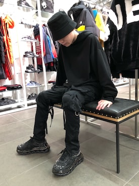 「L.H.P（エルエイチピー）のアイテム（帽子）」を使った、ハヤカワカイさん（メンズ・173cm）の秋コーディネート