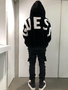 「Guess（ゲス）のアイテム（ジャケット/アウター）」を使った、ハヤカワカイさん（メンズ・173cm）の秋コーディネート