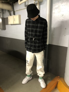 「L.H.P（エルエイチピー）のアイテム（帽子）」を使った、ハヤカワカイさん（メンズ・173cm）の冬コーディネート