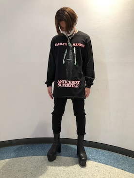 「PLEASURES（プレジャー）のアイテム（トップス）」を使った、ハヤカワカイさん（メンズ・173cm）の秋コーディネート