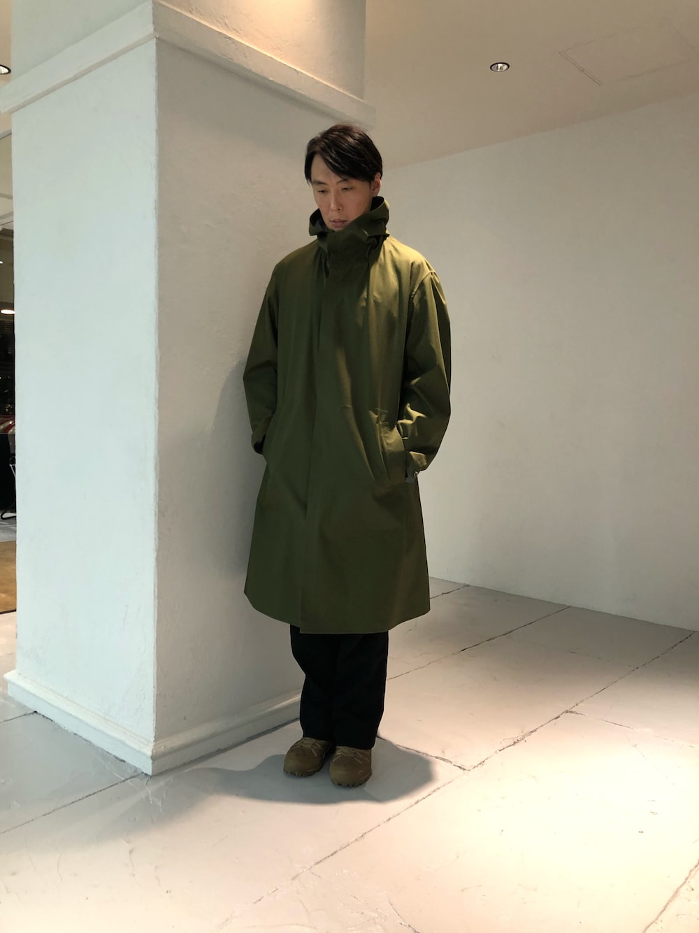 「ロングコート、ミリタリー、2018ss、新作入荷」｜「DESCENTE PAUSEのアイテム（ジャケット/アウター、グリーン系）」を使った、bashisukeさん（メンズ・180cm）の冬コーディネートの1枚目の写真