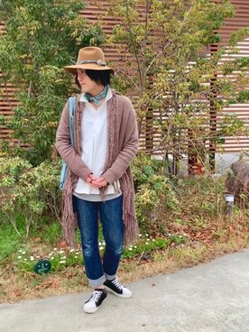 デニムパンツを使った ベージュハット のメンズ人気ファッションコーディネート Wear