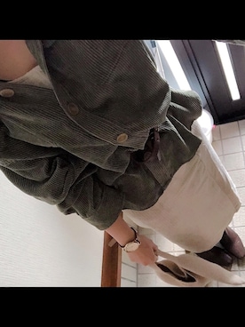 「TODAYFUL（トゥデイフル）のコーデュロイシャツ（シャツ/ブラウス、グリーン系）」を使った、n a a a ❁さん（レディース・162cm）の冬コーディネート