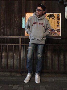 「HYSTERIC GLAMOUR（ヒステリックグラマー）のMETAL LOGO プリント パーカー（パーカー）」を使った、京都くんさん（メンズ・172cm）の冬コーディネート
