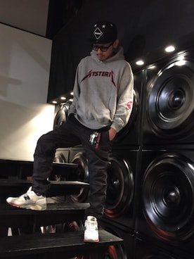 「HYSTERIC GLAMOUR（ヒステリックグラマー）のMETAL LOGO プリント パーカー（パーカー）」を使った、京都くんさん（メンズ・172cm）の春コーディネート