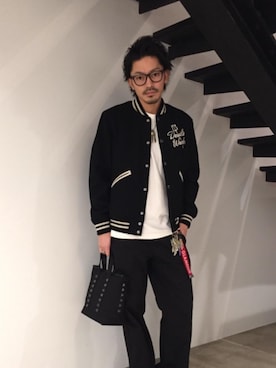 「トートバック」｜「アイテム（スタジャン）」を使った、京都くんさん（メンズ・172cm）の冬コーディネート