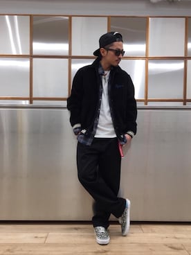 「G-SHOCK」｜「アイテム（スタジャン）」を使った、京都くんさん（メンズ・172cm）の春コーディネート