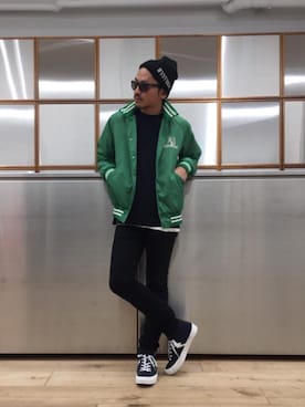 「スキニー」｜「アイテム（スタジャン）」を使った、京都くんさん（メンズ・172cm）の秋コーディネート