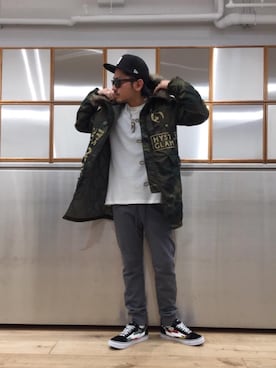 「コラボレーション」｜「アイテム（その他アウター）」を使った、京都くんさん（メンズ・172cm）の冬コーディネート