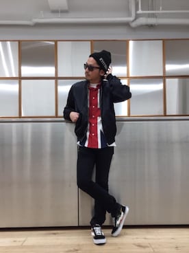 「スキニー」｜「アイテム（スカジャン）」を使った、京都くんさん（メンズ・172cm）の春コーディネート