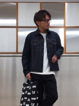 「ショルダーバック」｜「アイテム（デニムジャケット）」を使った、京都くんさん（メンズ・172cm）の秋コーディネート