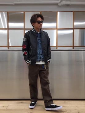 「Gジャン」｜「アイテム（スタジャン）」を使った、京都くんさん（メンズ・172cm）の秋コーディネート