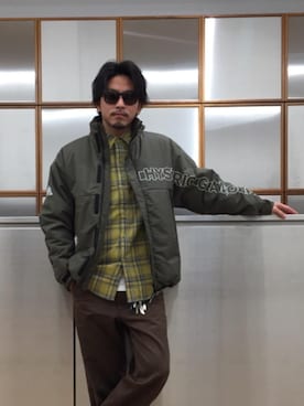 「長袖シャツ」｜「アイテム（ナイロンジャケット）」を使った、京都くんさん（メンズ・172cm）の秋コーディネート