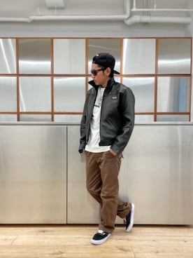 「レザーコーデ」｜「アイテム（その他アウター）」を使った、京都くんさん（メンズ・172cm）の冬コーディネート