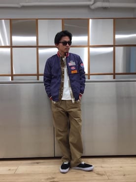 「長袖シャツ」｜「アイテム（ナイロンジャケット）」を使った、京都くんさん（メンズ・172cm）の冬コーディネート