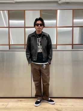 「レザーコーデ」｜「アイテム（その他アウター）」を使った、京都くんさん（メンズ・172cm）の冬コーディネート