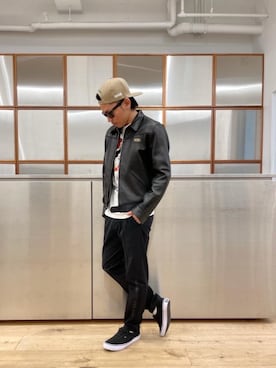 「コラボレーション」｜「アイテム（その他アウター）」を使った、京都くんさん（メンズ・172cm）の春コーディネート