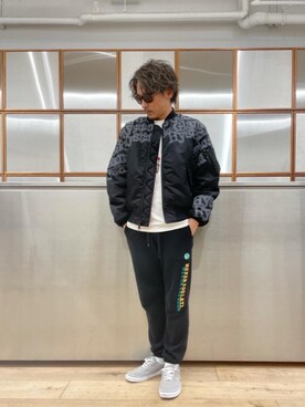 「HYSTERIC GLAMOUR（ヒステリックグラマー）のアイテム（MA-1）」を使った、京都くんさん（メンズ・172cm）の秋コーディネート