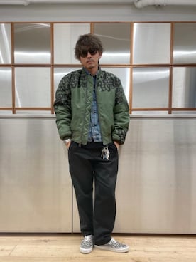 「90'sコーデ」｜「アイテム（MA-1）」を使った、京都くんさん（メンズ・172cm）の秋コーディネート