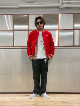 「90'sコーデ」｜「アイテム（スタジャン）」を使った、京都くんさん（メンズ・172cm）の冬コーディネート