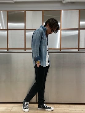 「でにむ」｜「アイテム（スウェットパンツ）」を使った、京都くんさん（メンズ・172cm）の春コーディネート