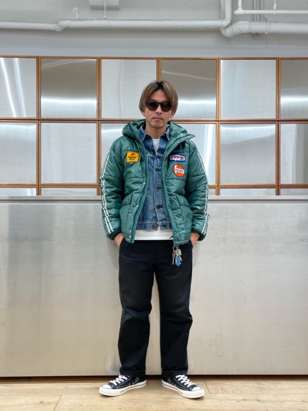 「ジャケット、冬コーデ、プリマロフト、撥水、軽量、防風、でにむ、gジャン、シンプルこーで、あめかじ」｜「HYSTERIC GLAMOURのデニムジャケット（デニムジャケット、ブルー系）」を使った、京都くんさん（メンズ・172cm）の冬コーディネートの1枚目の写真
