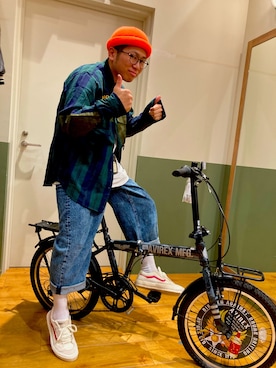 AVIREXのアイテムを使った「自転車スタイル」の人気ファッション