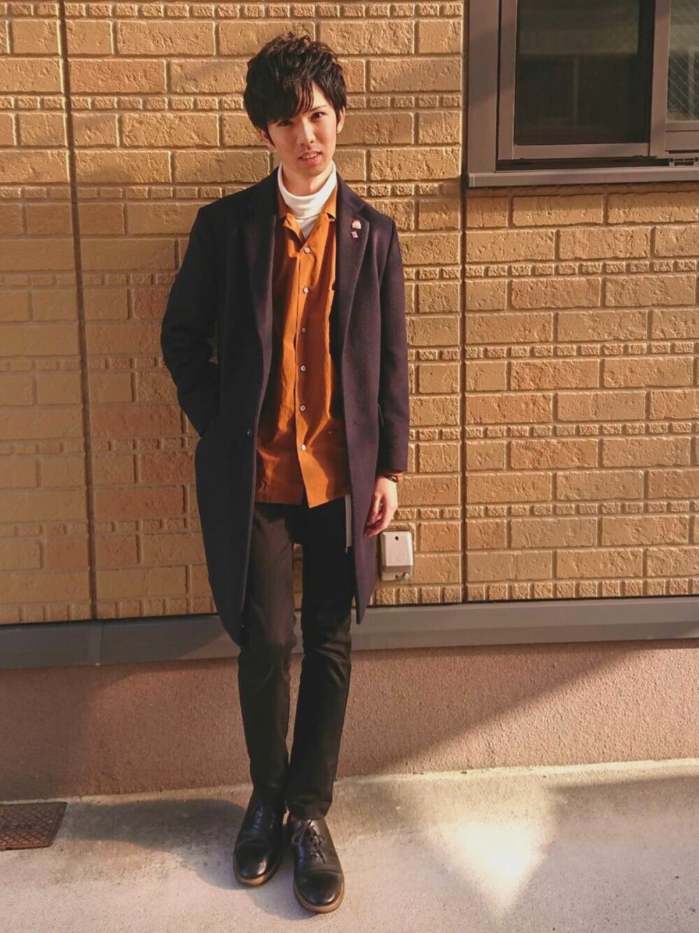 「2019初WEAR、久しぶりの投稿、冬コーデ、大人カジュアル、チェスターコート、黒スキニー、URBAN RESEARCH、ユニクロ、UNIQLO U、タートルネック」｜「URBAN RESEARCHのCHESTER FIELD COAT（チェスターコート、ブルー系）」を使った、とみおさん（メンズ・178cm）の冬コーディネートの1枚目の写真