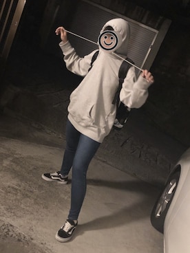 「DISCUS（ディスカス）のアイテム（パーカー、シルバー系）」を使った、ﾜさん（レディース）の秋コーディネート