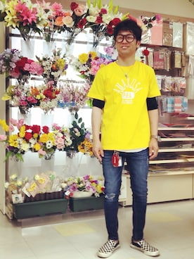 「黄色Tシャツ」｜SG Ryoheyさん（メンズ・163cm）の春コーディネート