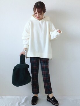 「petitcro（プティクロ）のpetitcro  ワイドバングル PCKB1901001（バングル/リストバンド）」を使った、memeさん（レディース・158cm）の冬コーディネート