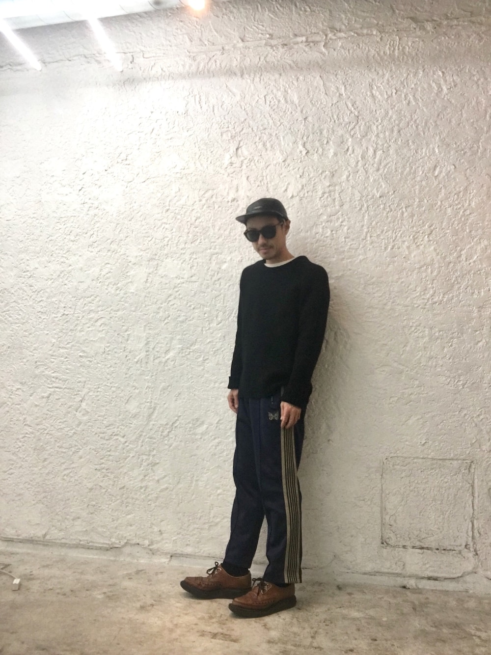 Supreme の帽子を使った「レザーキャップ」の人気ファッション