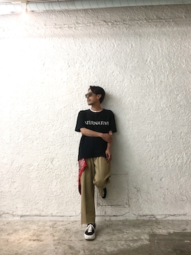 「Levi's（リーバイス）の【Levi's】「STA-PREST」 ワイドスラックス メンズ ※（チノパンツ、ベージュ系）」を使った、Yasuhiro Tsushimaさん（メンズ・165cm）の夏コーディネート