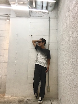「GIVENCHY（ジバンシイ）のアイテム（Tシャツ/カットソー、ブラック系）」を使った、Yasuhiro Tsushimaさん（メンズ・165cm）の夏コーディネート