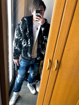 「VERSACE（ヴェルサーチ）のアイテム（アクセサリー）」を使った、ko-he-さん（メンズ・168cm）の冬コーディネート