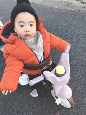 「H&M（エイチ・アンド・エム）のアイテム（ダウンジャケット/コート）」を使った、RIRIさん（キッズ・70cm）の冬コーディネート