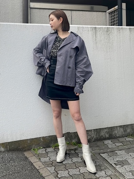 「EMODA」｜「アイテム（トレンチコート）」を使った、永田沙織(EMODA)さん（レディース・163cm）の春コーディネート